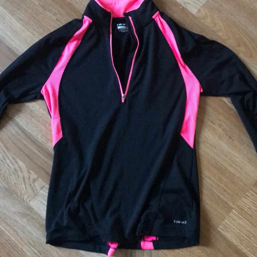 Hind hot pink and black long sleeve running shirt